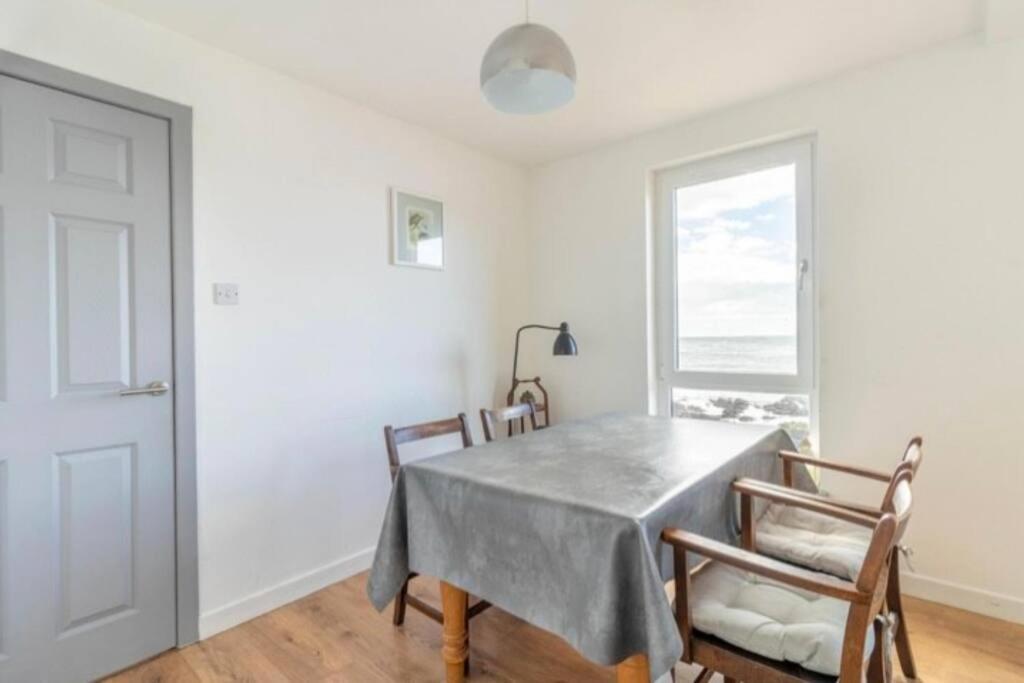 Apartment Haven-by-the-sea In